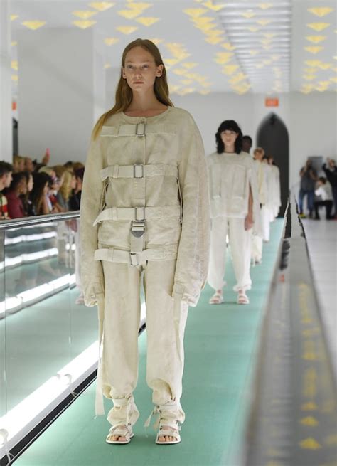 gucci sfilata mental is not fashion|Gucci Model Protests 'Straitjacket' Outfits On Runway: 'Mental .